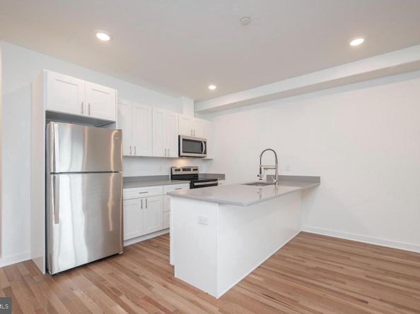 727 N 39TH Street, Philadelphia PA 19104