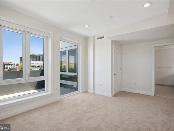 923 V Street NW 602, Washington DC 20001