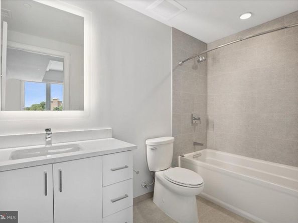 923 V Street NW 602, Washington DC 20001