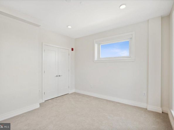 923 V Street NW 602, Washington DC 20001