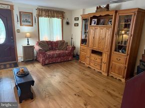 514 Overlook Road, Philadelphia PA 19128