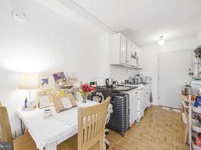 950 25TH Street NW 301N, Washington DC 20037