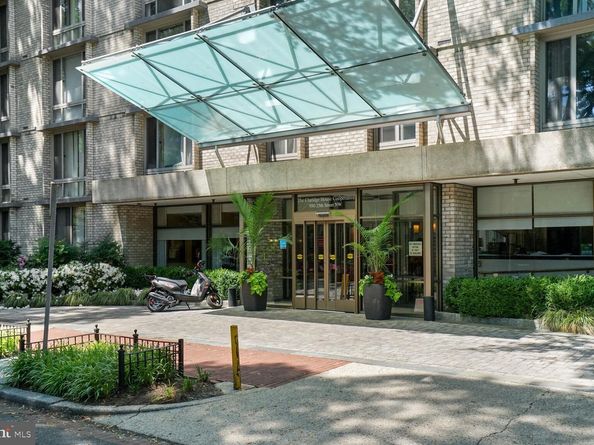 950 25TH Street NW 301N, Washington DC 20037