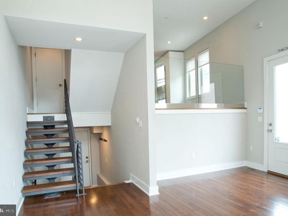 708 N 17TH Street, Philadelphia PA 19130