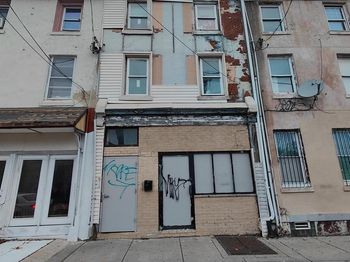 151 W Girard Avenue