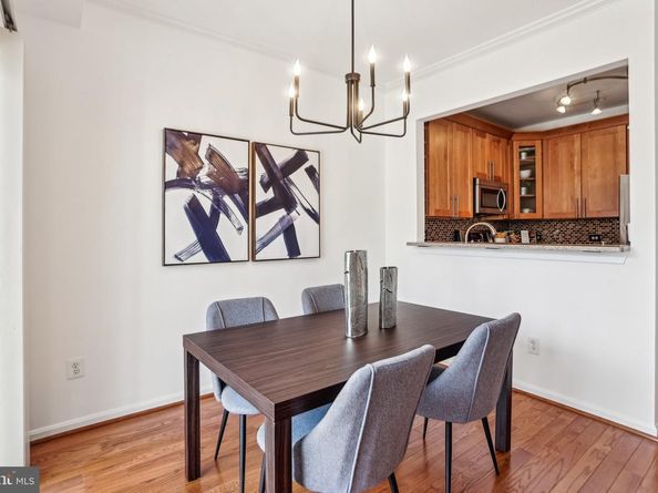 4691 Longstreet Lane 202, Alexandria VA 22311