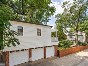2717 38TH Street NW, Washington DC 20007