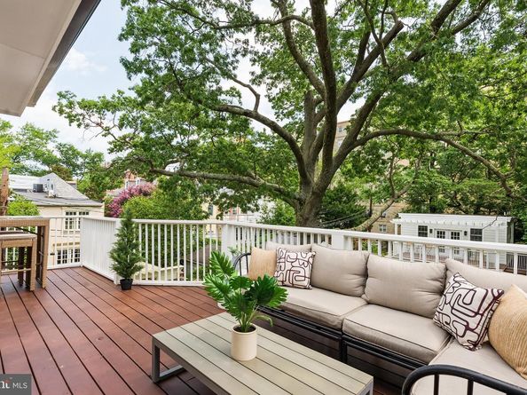 2717 38TH Street NW, Washington DC 20007