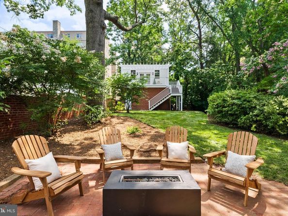 2717 38TH Street NW, Washington DC 20007