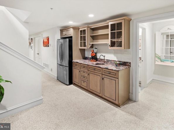 909 N Penn Oak Road, Lower Gwynedd PA 19002