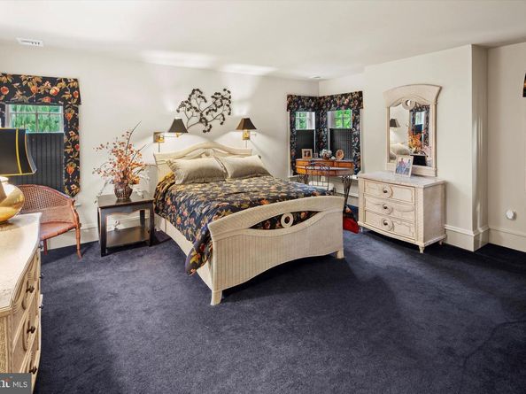 909 N Penn Oak Road, Lower Gwynedd PA 19002