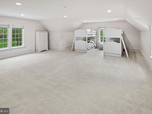 909 N Penn Oak Road, Lower Gwynedd PA 19002