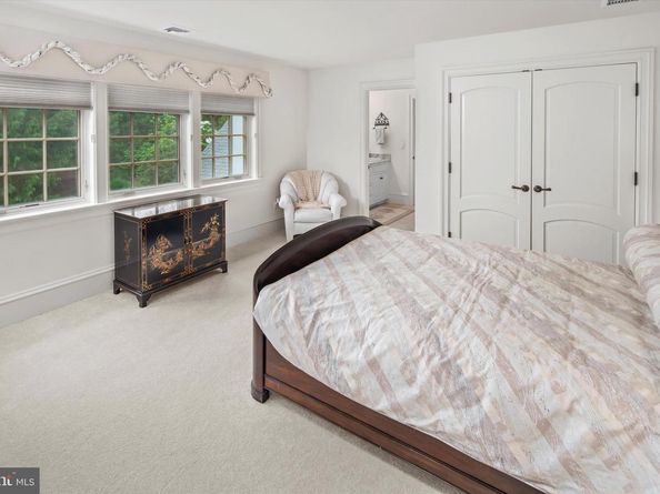 909 N Penn Oak Road, Lower Gwynedd PA 19002