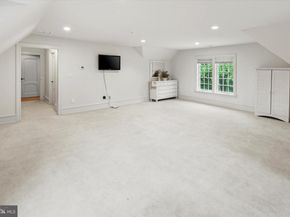 909 N Penn Oak Road, Lower Gwynedd PA 19002