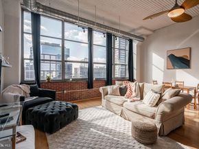 2200 Arch Street 1011, Philadelphia PA 19103