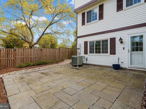 1610 Sierra Woods Drive, Reston VA 20194