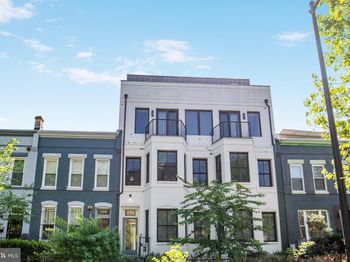270 15TH Street SE