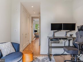 270 15TH Street SE 301, Washington DC 20003