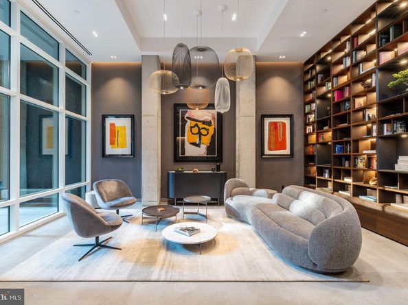 223 S 6TH Street PH, Philadelphia PA 19106