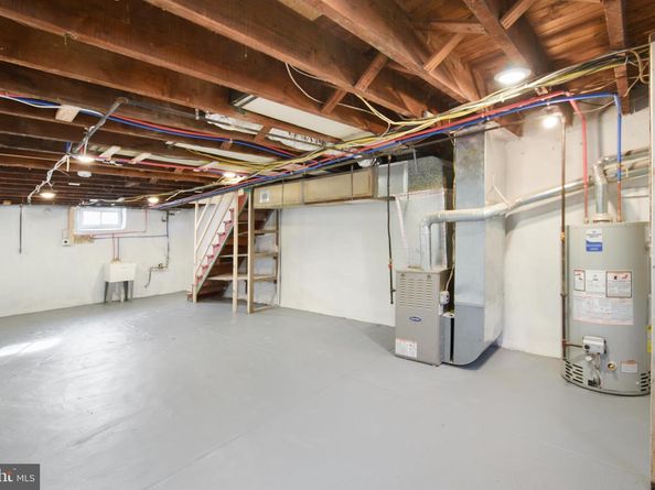 1237 Edgehill Road, Darby PA 19023