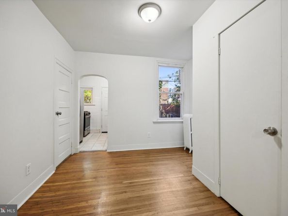 2039 S Aikens Street, Philadelphia PA 19142