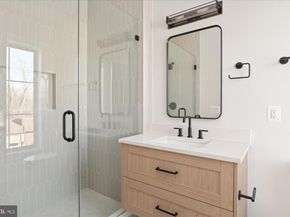 2929 N Greencastle Street, Arlington VA 22207