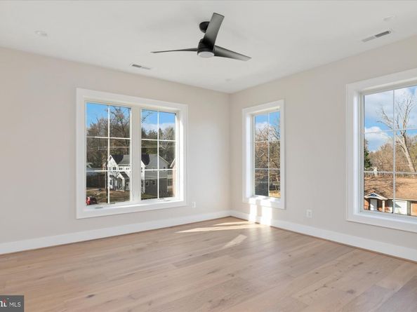 2929 N Greencastle Street, Arlington VA 22207