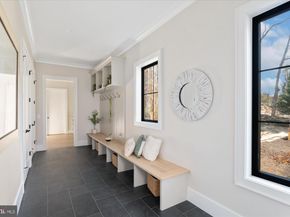 2929 N Greencastle Street, Arlington VA 22207