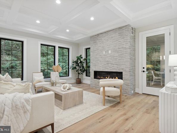 2929 N Greencastle Street, Arlington VA 22207