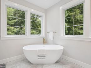 2929 N Greencastle Street, Arlington VA 22207