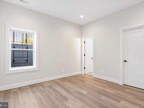 2929 N Greencastle Street, Arlington VA 22207