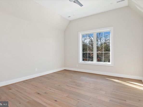 2929 N Greencastle Street, Arlington VA 22207