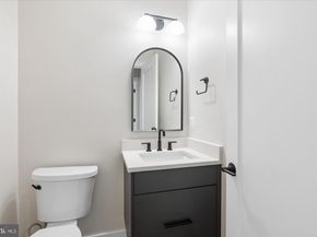 2929 N Greencastle Street, Arlington VA 22207