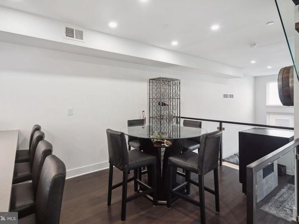 1315 S Capitol Street, Philadelphia PA 19146