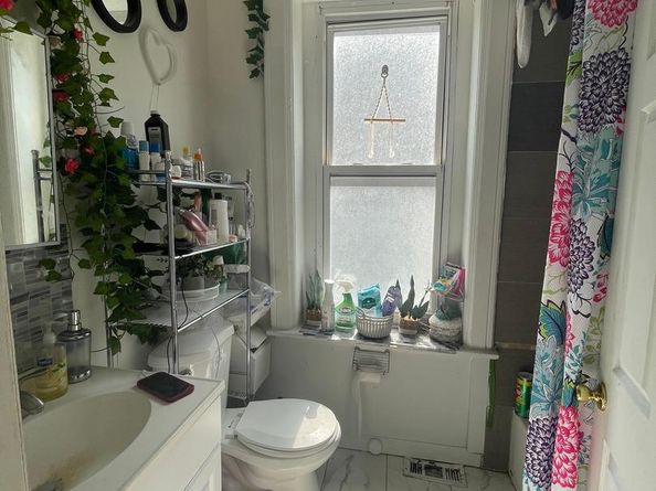 5322 Wayne Avenue, Philadelphia PA 19144