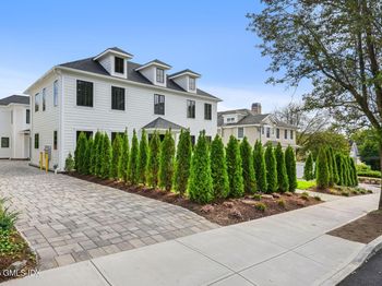 148 E Elm Street