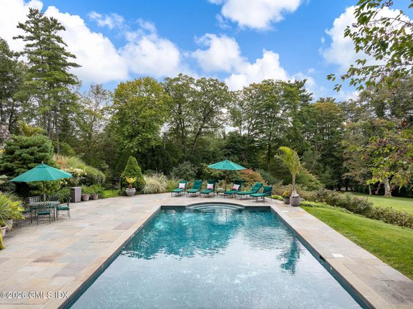 174 Round Hill Road, Greenwich CT 06831