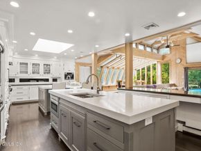 6 Reynwood Manor, Greenwich CT 06831