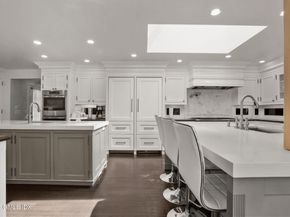6 Reynwood Manor, Greenwich CT 06831