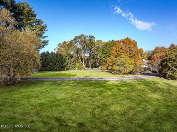 6 Reynwood Manor, Greenwich CT 06831