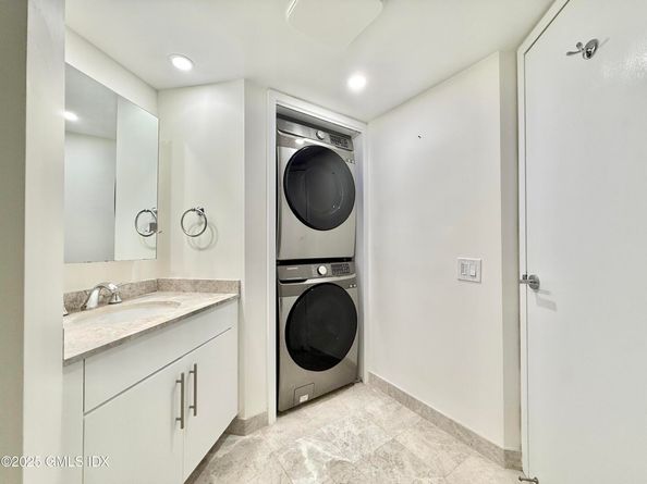 25 Forest Street 8C, Stamford CT 06901