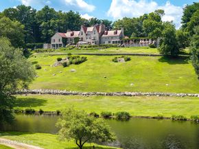 1233 Rock Rimmon Road, Stamford CT 06903