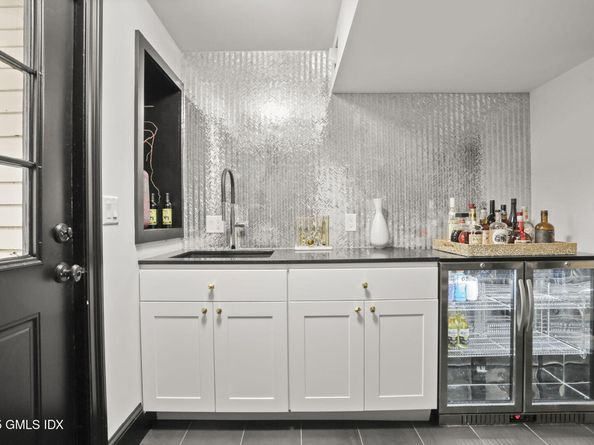 101 Lockwood Road, Riverside CT 06878