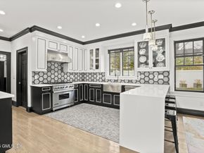 101 Lockwood Road, Riverside CT 06878