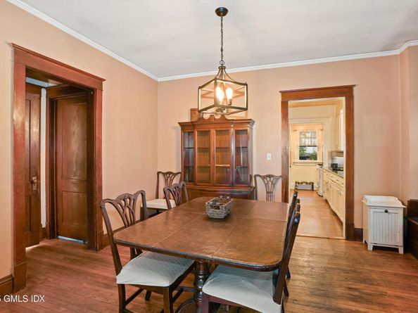 107 Pemberwick Road, Greenwich CT 06831