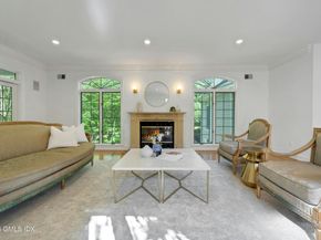 39 Running Brook Lane, New Canaan CT 06840