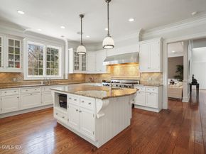 15 Vineyard Lane, Greenwich CT 06831