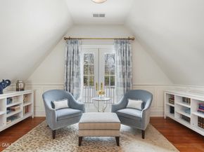 15 Vineyard Lane, Greenwich CT 06831