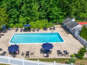 14 Greenwich Hills Drive 14, Greenwich CT 06831
