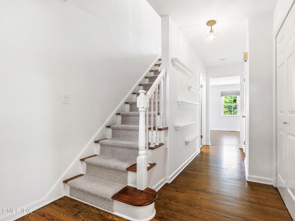 14 Greenwich Hills Drive 14, Greenwich CT 06831